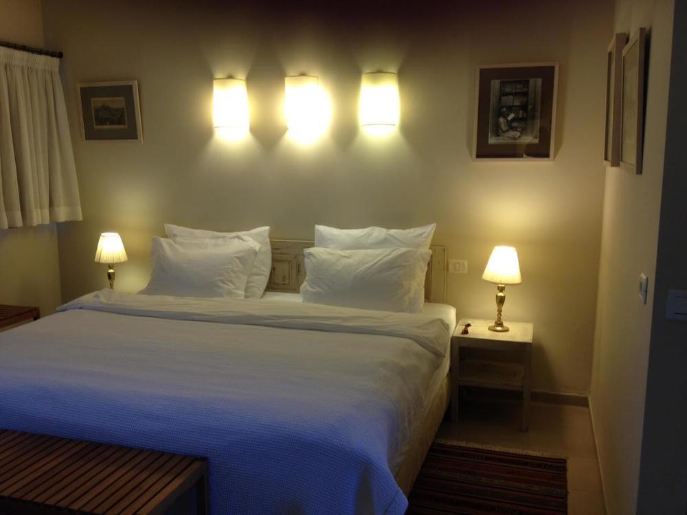 Hotel Shulamit Yard à Rosh Pina Extérieur photo