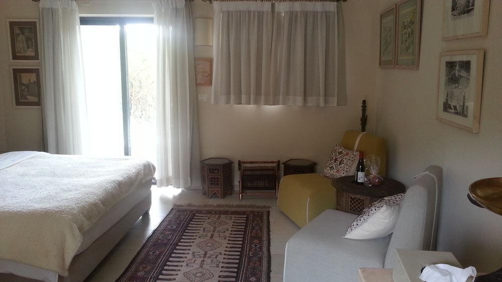 Hotel Shulamit Yard à Rosh Pina Extérieur photo