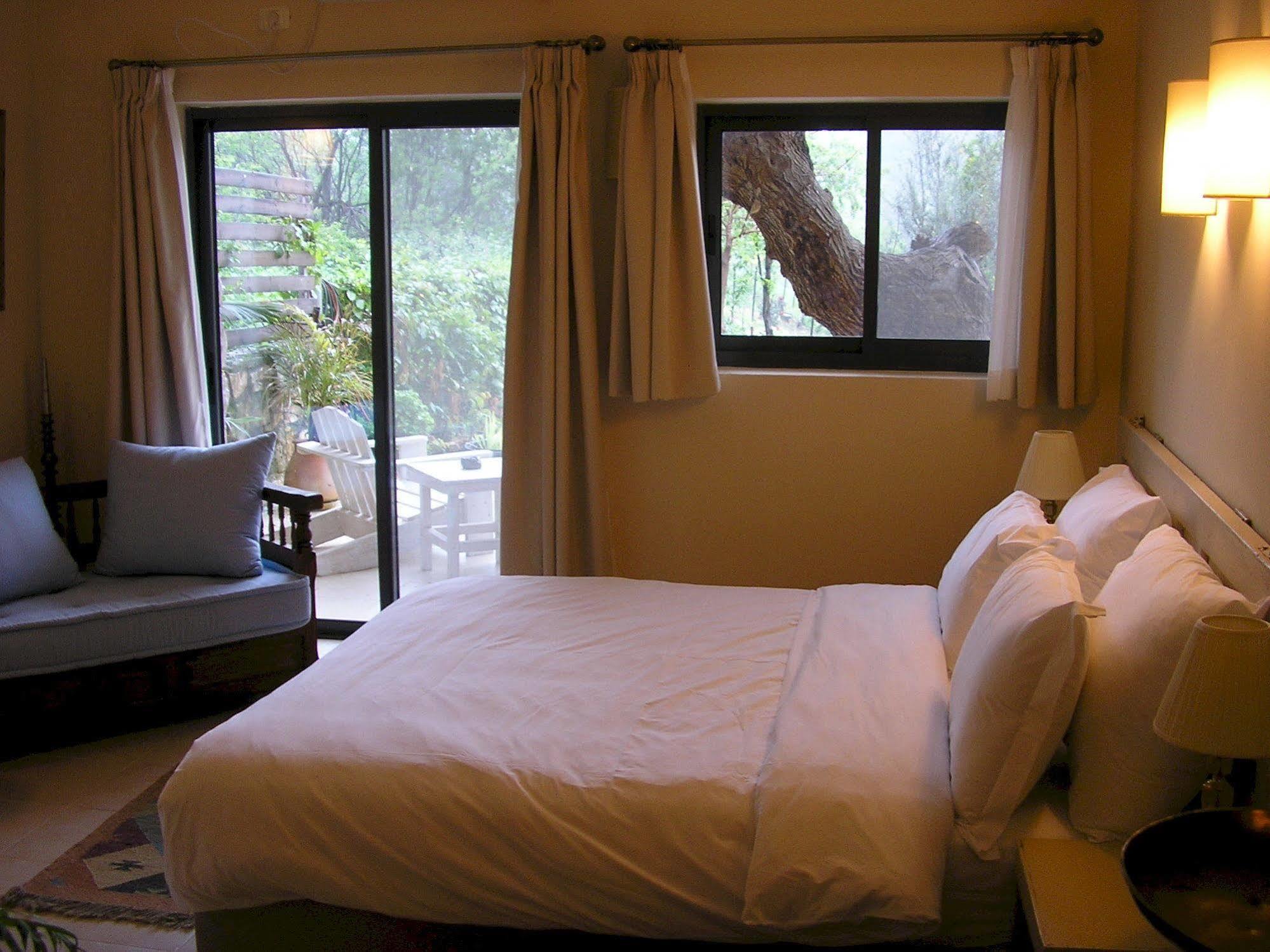 Hotel Shulamit Yard à Rosh Pina Extérieur photo
