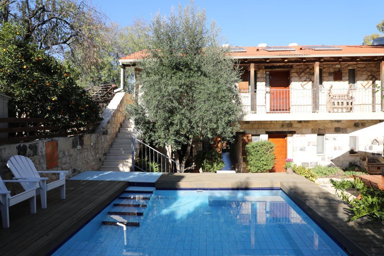 Hotel Shulamit Yard à Rosh Pina Extérieur photo