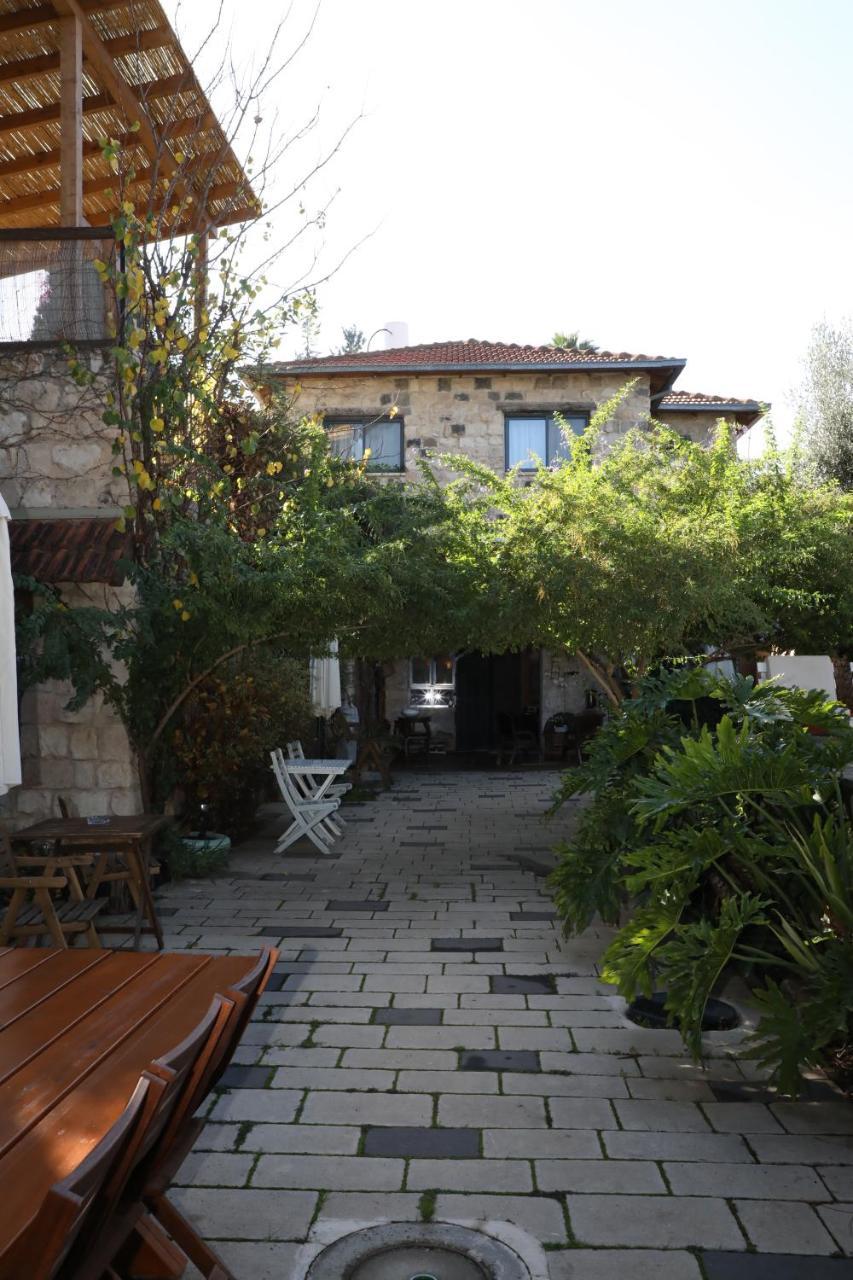 Hotel Shulamit Yard à Rosh Pina Extérieur photo