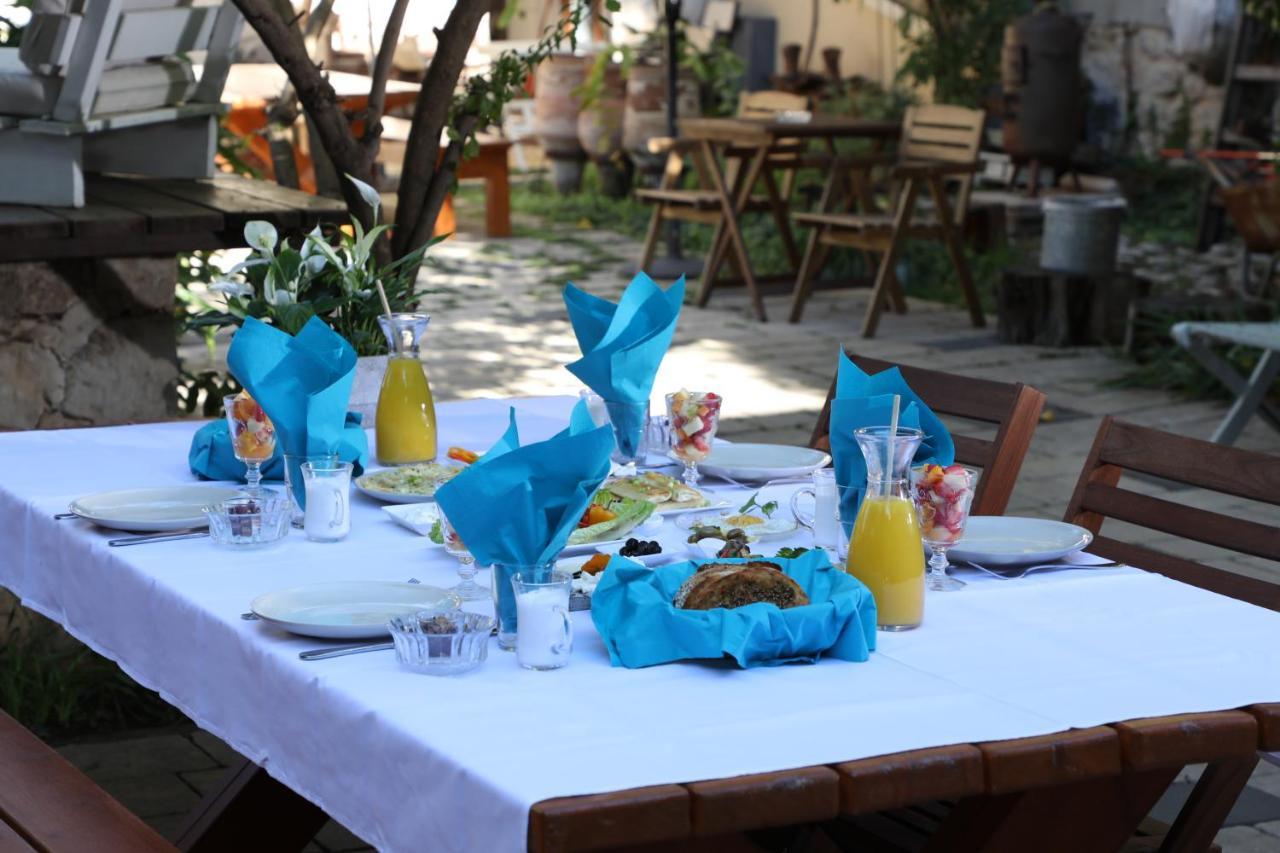 Hotel Shulamit Yard à Rosh Pina Extérieur photo